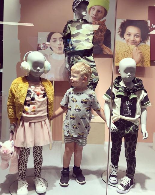 10 Kelakuan kocak orang bermain manekin ini lucunya menghibur