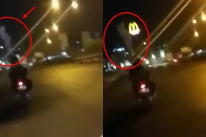 Viral penampakan mirip pocong di atas pengendara motor, serem nih