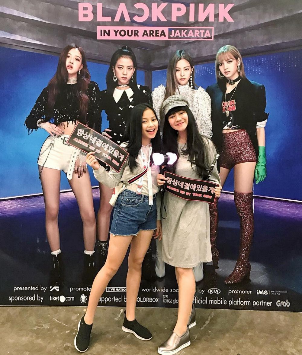 Berparas cantik, 8 potret sepupu seleb ini jadi pusat perhatian