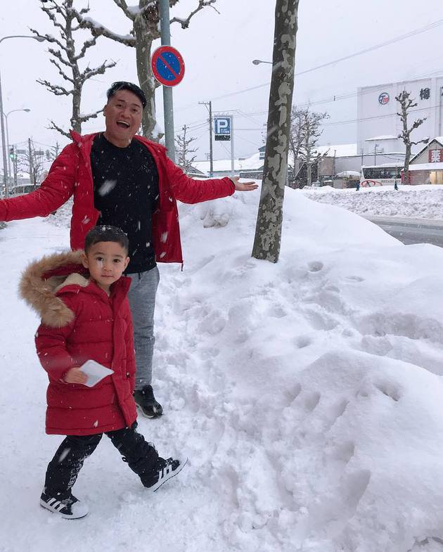 8 Potret keakraban asisten Raffi Ahmad dengan Rafathar sebelum resign