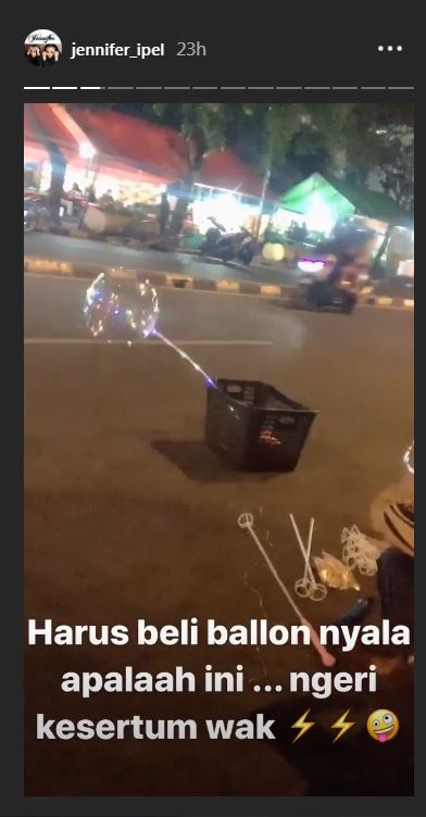 Hamil usia 48 tahun, Jennifer Ipel ngidam makanan pinggir jalan