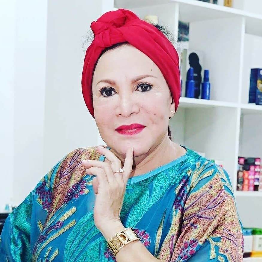 8 Foto terbaru Mpok Atiek, pernah 16 kali operasi pengangkatan silikon