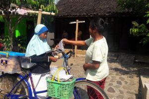 Kisah anak broken home jual gorengan keliling untuk hidup, haru