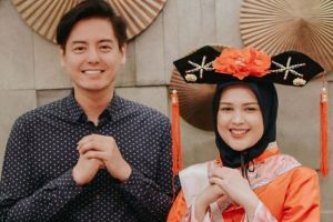 Cut Meyriska unggah foto Roger Danuarta, disebut mirip Oppa Korea