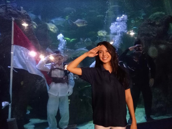 Kisah 5 seleb kibarkan Merah Putih di dalam air ini bikin salut