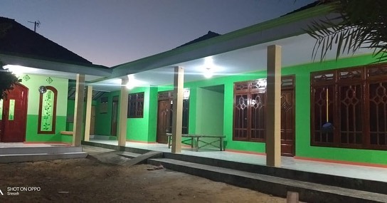 Ini potret rumah Merry asisten Raffi di kampung, musalanya luas