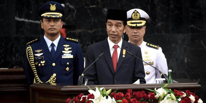 Jokowi: Undang-Undang yang menyulitkan rakyat harus dibongkar