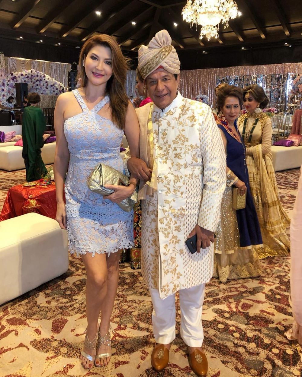 Gaya 12 seleb di royal wedding anak Raam Punjabi, glamor abis