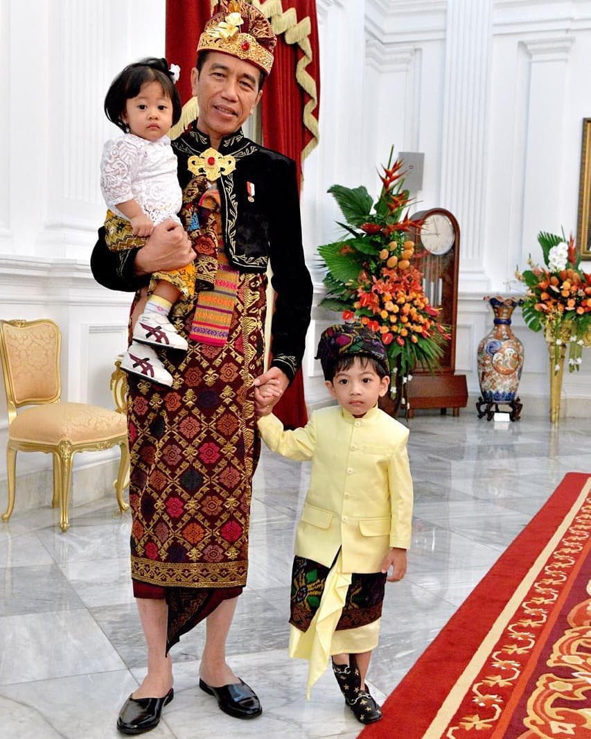 Gaya 6 pejabat ikut upacara HUT RI ke-74 di Istana, Indonesia banget