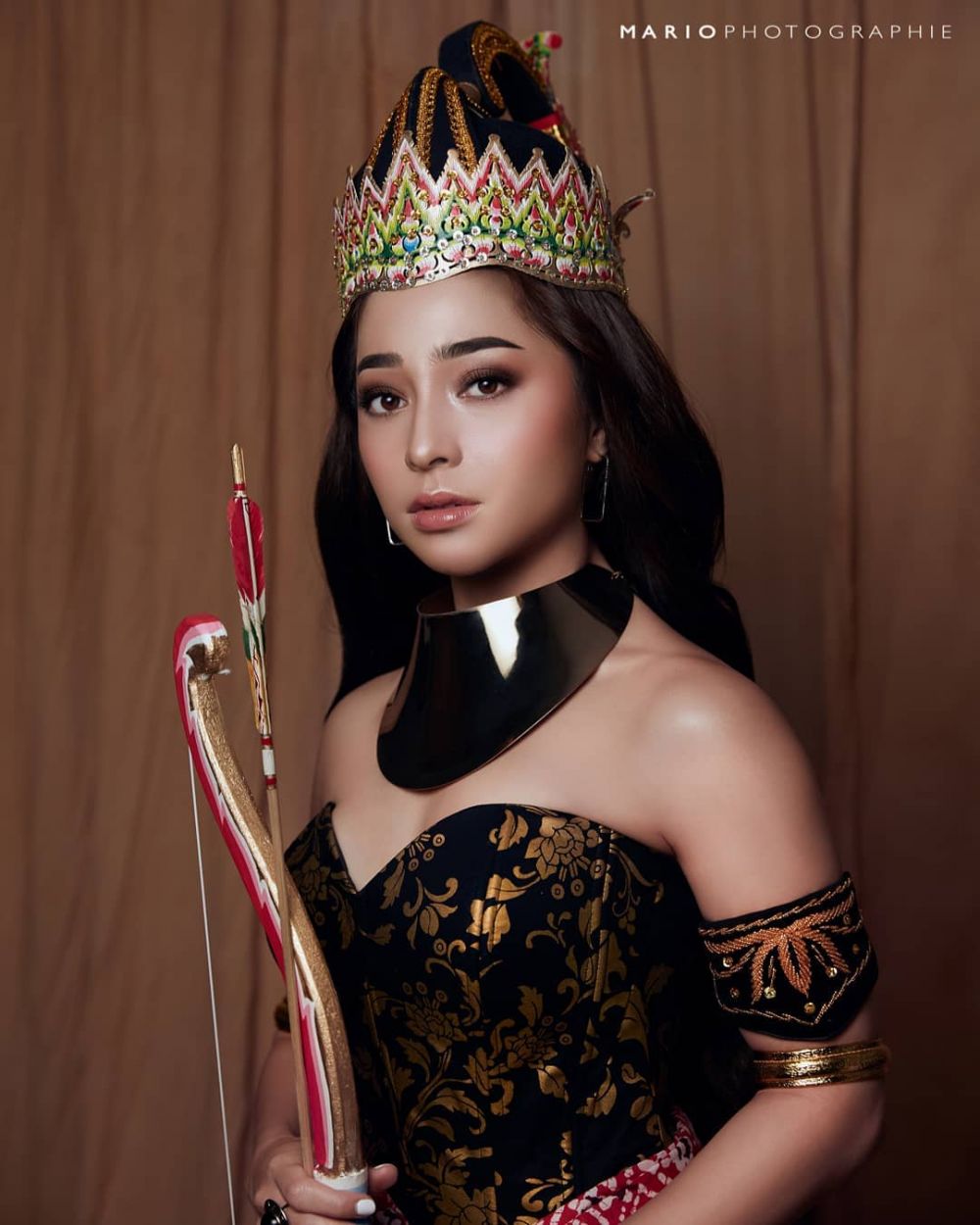 Gaya 14 seleb jalani pemotretan bertema kemerdekaan, keren