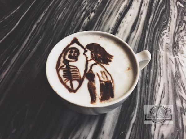10 Bentuk latte art  ini absurdnya bikin ragu nyeruput