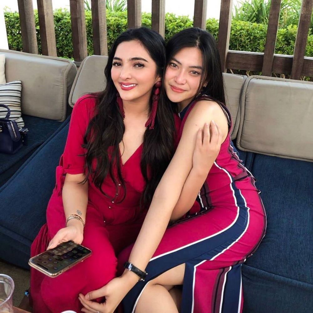 11 Pesona Resiah Lim, mantan asisten Ashanty yang cantiknya bak artis