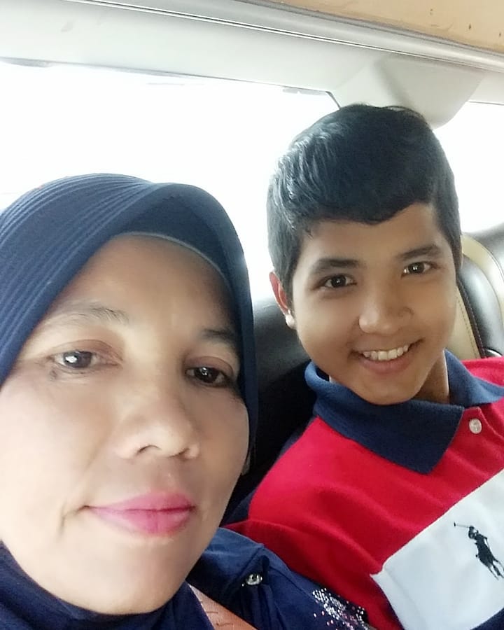 Jarang terekpos, ini 7 momen manis Jirayut dan sang ibu