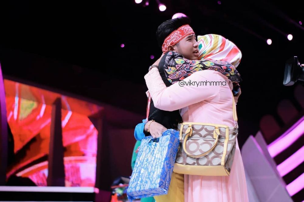 Jarang terekpos, ini 7 momen manis Jirayut dan sang ibu