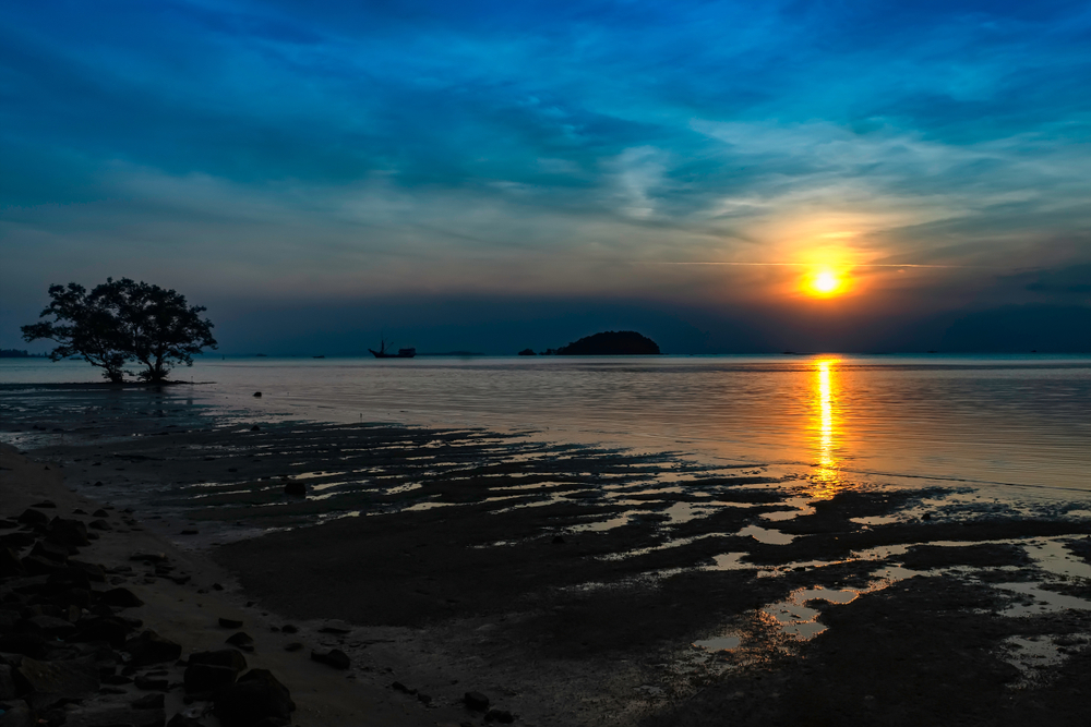 Refreshing di 7 surga dunia Belitung, cuma modal Rp 2 juta