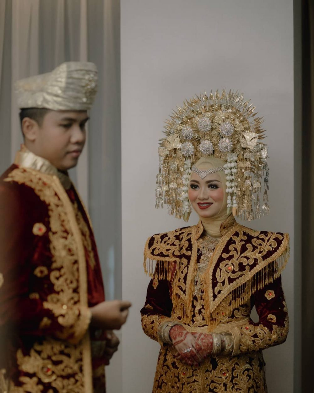 12 Inspirasi Mahkota Adat Pernikahan Tradisional Indonesia Elega