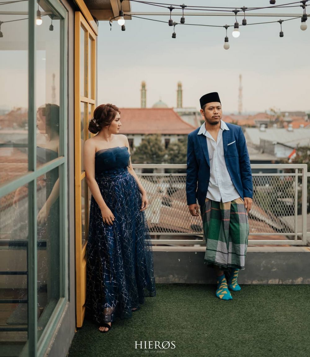 9 Momen prewedding Tretan Muslim dan kekasihnya, gayanya kocak
