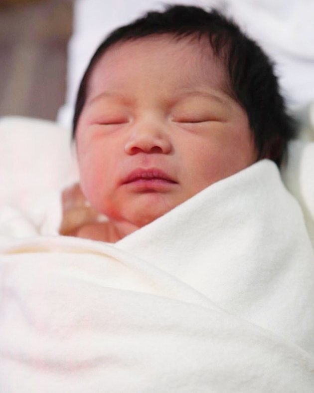 7 Transformasi Almira anak Annisa Pohan & AHY, gemesin abis