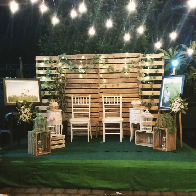 15 Inspirasi photo booth untuk pernikahan, unik dan Instagramable