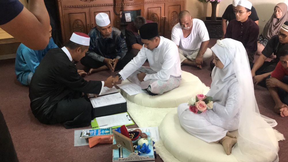 Ayah kritis, pengantin ini tunda pernikahan sejam sebelum akad