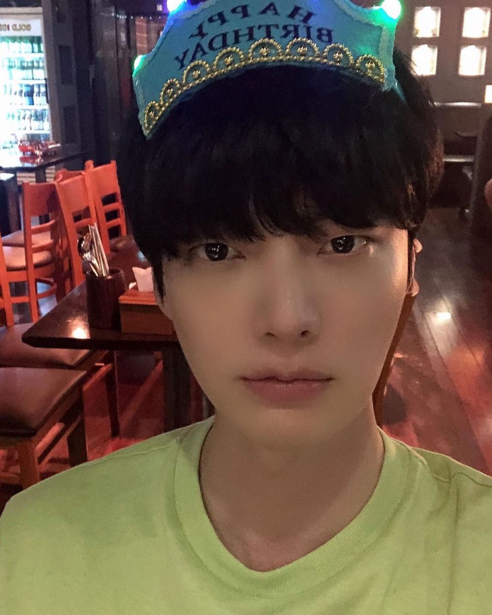 Ahn Jae-hyun rayakan ulang tahun dengan 3 wanita, tanpa istri