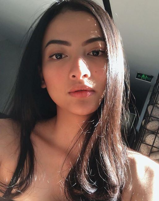 Pesona 9 wanita cantik yang pernah dekat dengan Mas Pur di TOP