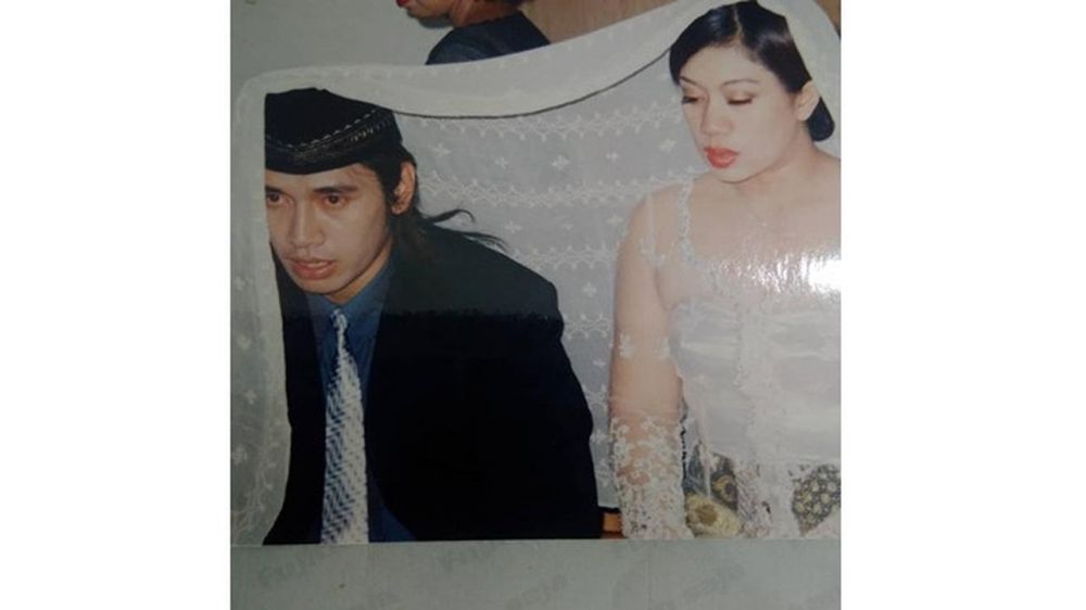 Mengenang Agung Hercules lewat 7 potret lawasnya dengan istri