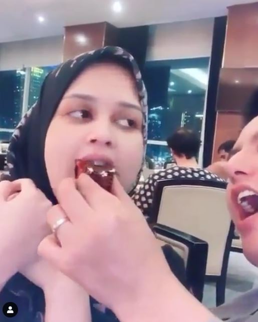 8 Potret romantis Roger Danuarta & Cut Meyriska usai menikah