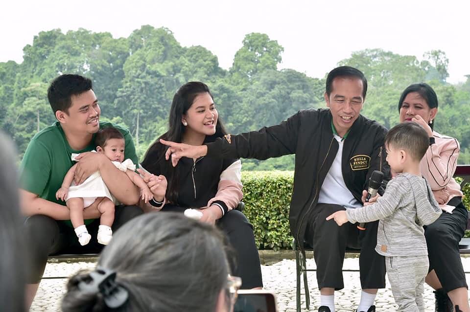 10 Momen kedekatan Jan Ethes dan Sedah Mirah, gemesin abis