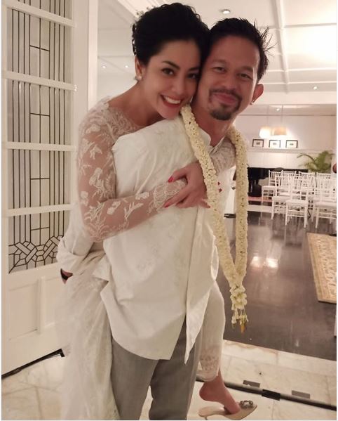 Resmi menikah, ini 6 momen mesra Lulu Tobing dan Bani M Mulia