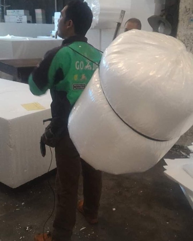 11 Potret driver ojek online bawa perabot rumah tangga, duh!