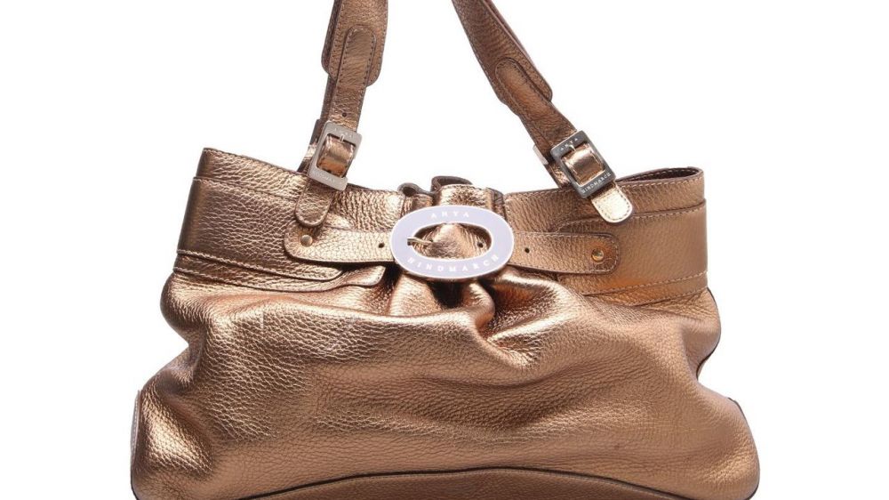 Annisa Pohan jual 6 tas mewah kesayangan, intip harganya