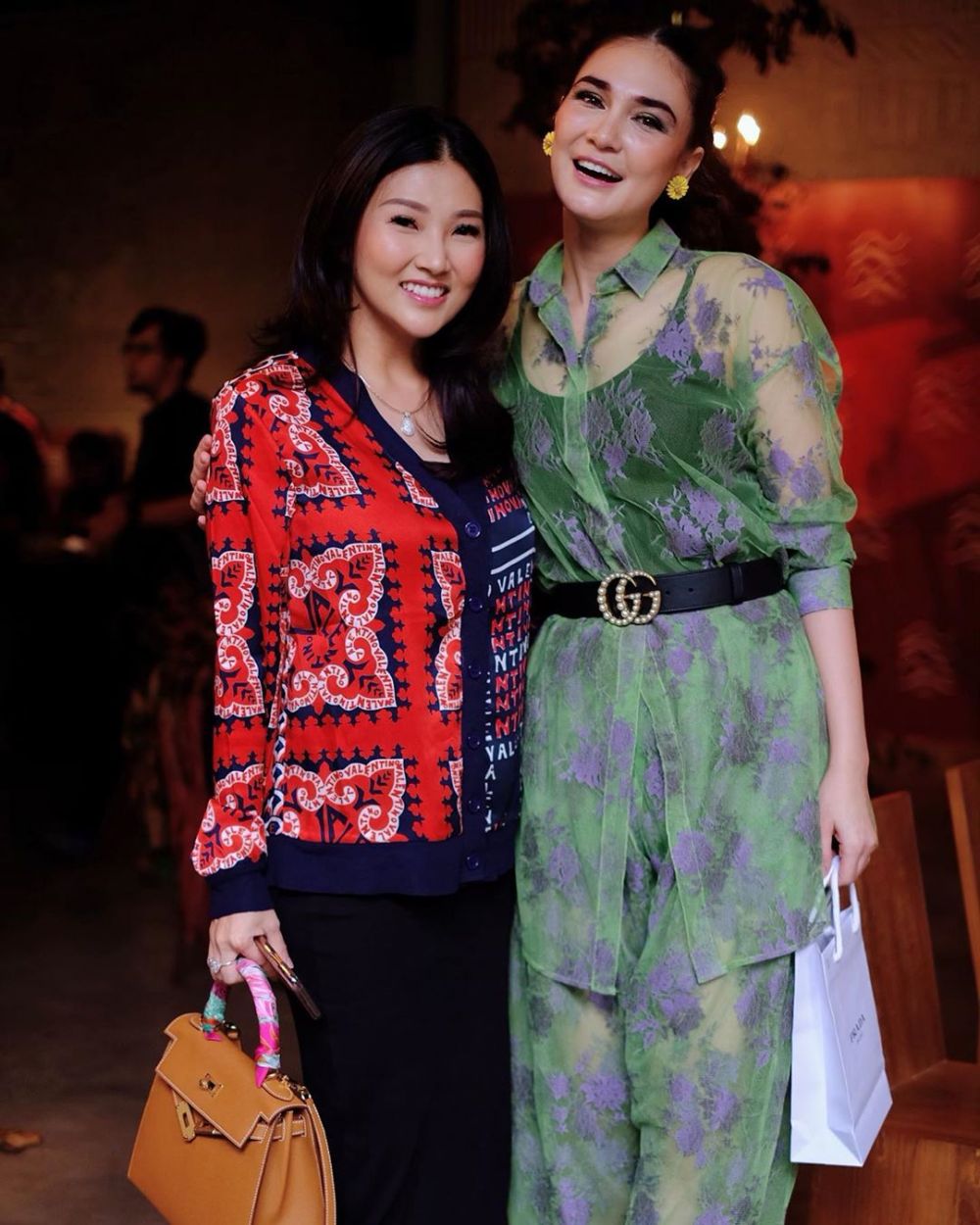 10 Momen perayaan ulang tahun Luna Maya ke-36, bertema rustik