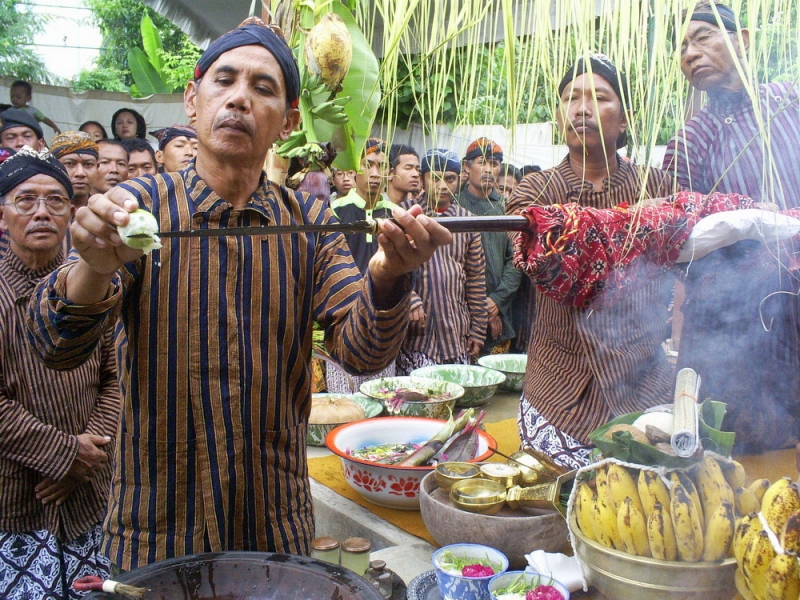 4 Upacara adat terkenal di Jogja yang wajib diketahui