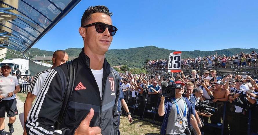 10 Pesepak bola dengan gaji tertinggi, nomor 1 bukan CR7