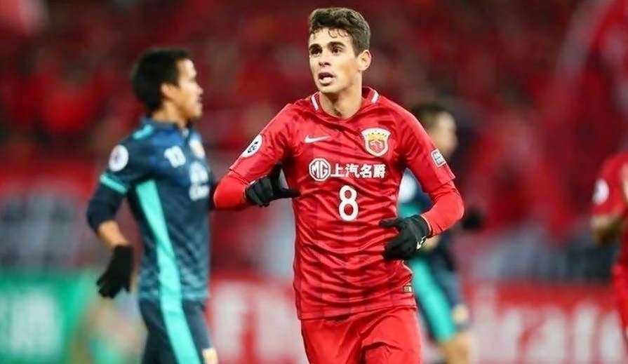 10 Pesepak bola dengan gaji tertinggi, nomor 1 bukan CR7