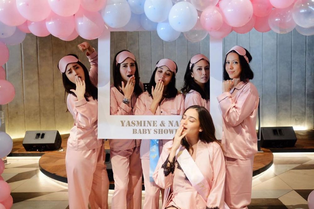 Perayaan baby shower 5 seleb bertema piyama party, meriah abis