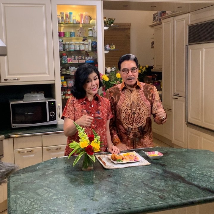 9 Potret rumah Hotma Sitompoel, desain interiornya mewah & elegan