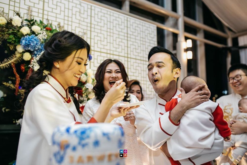 10 Momen pesta ulang tahun Sarwendah ke-30, dress codenya unik