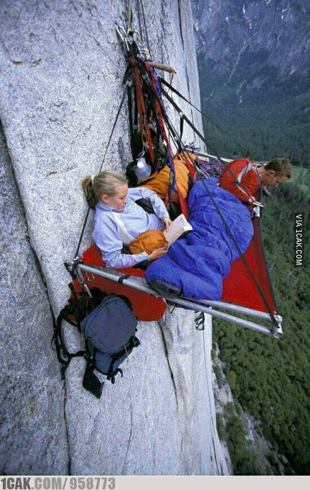 Kesalahan di 10 foto romantis pasangan ini bikin mikir dua kali