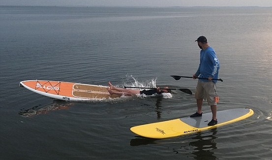 Kesalahan di 10 foto romantis pasangan ini bikin mikir dua kali