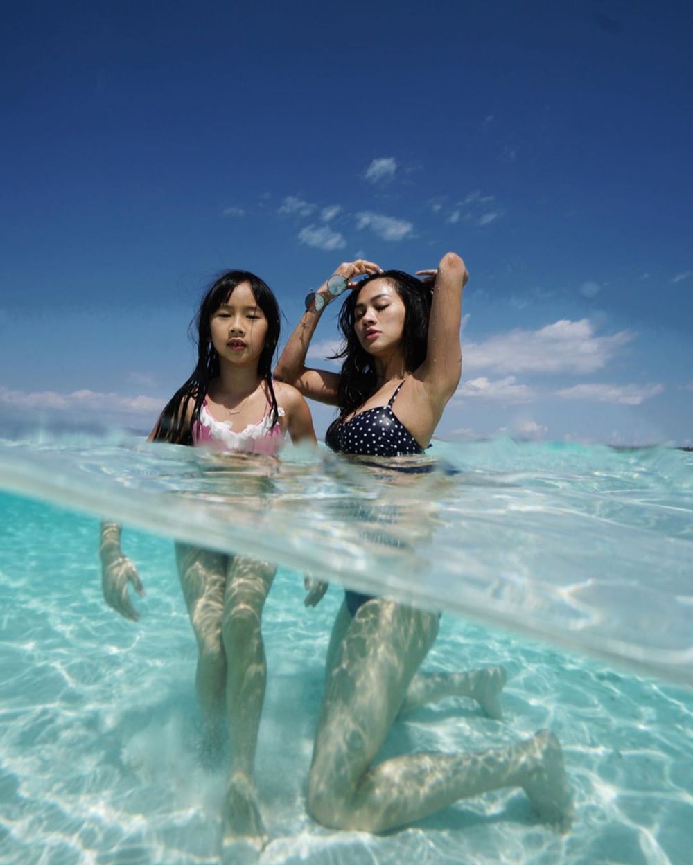 12 Potret liburan Adinda Bakrie di Labuan Bajo, seru dan mewah abis