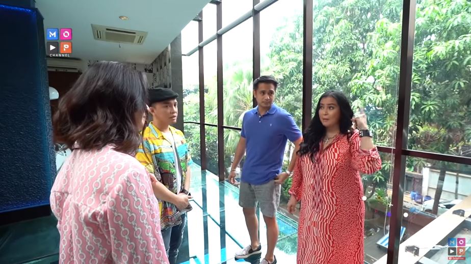 Luasnya 21 kavling, ini 5 bukti rumah Jennifer Ipel mewah banget