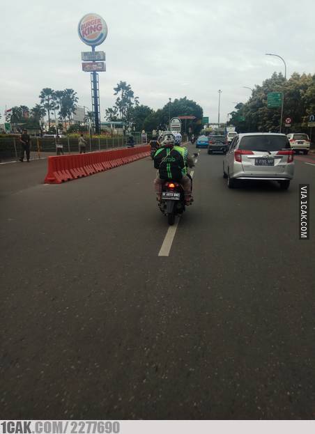 8 Momen ojek online alih profesi sementara ini bikin melongo