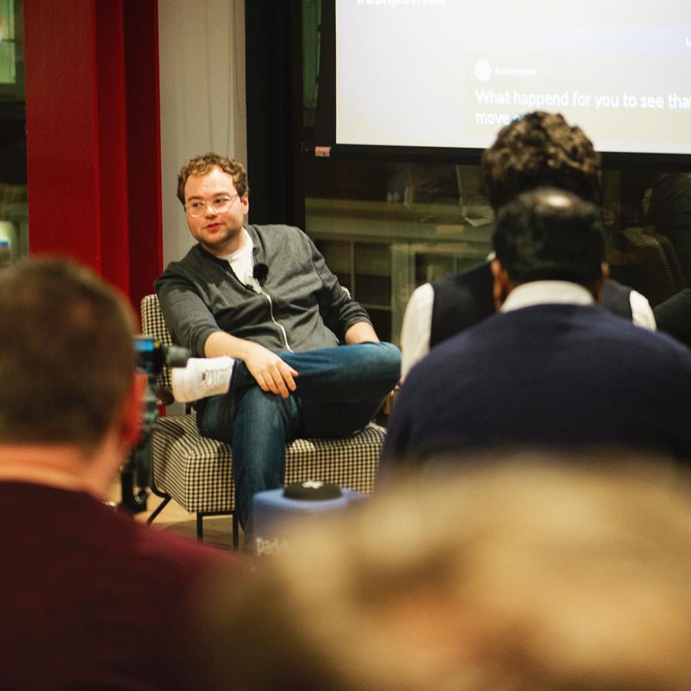 24 Anak ini menjadi miliarder sebelum lulus SMA