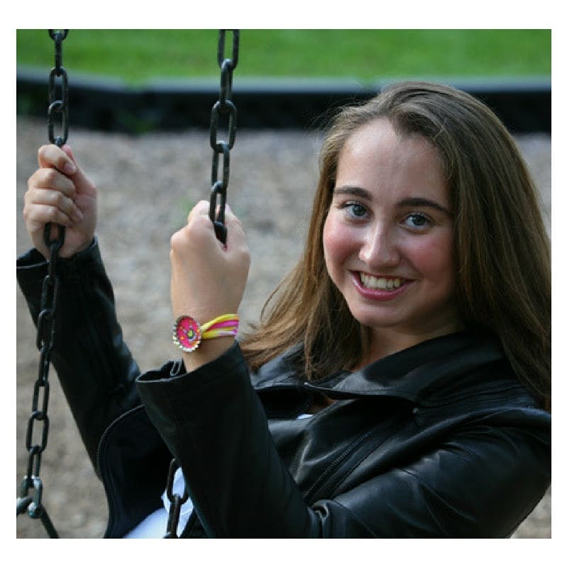 24 Anak ini menjadi miliarder sebelum lulus SMA