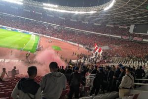 Detik-detik kericuhan Indonesia vs Malaysia, laga sempat dihentikan