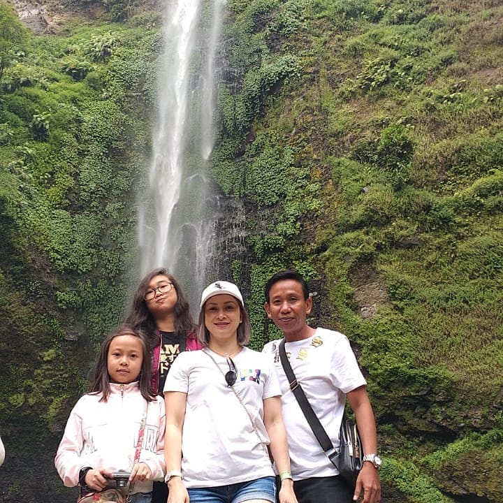 Jarang tersorot, ini 10 potret mesra Fanny Fadillah & istri cantiknya