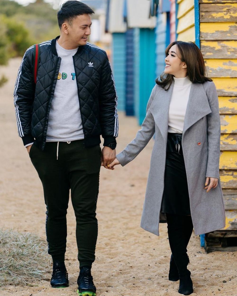 8 Gaya mesra pemotretan Gisel & Wijin, kerap disebut prewedding