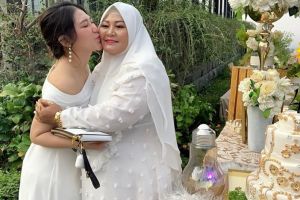 7 Potret ibu Via Vallen yang mencuri perhatian